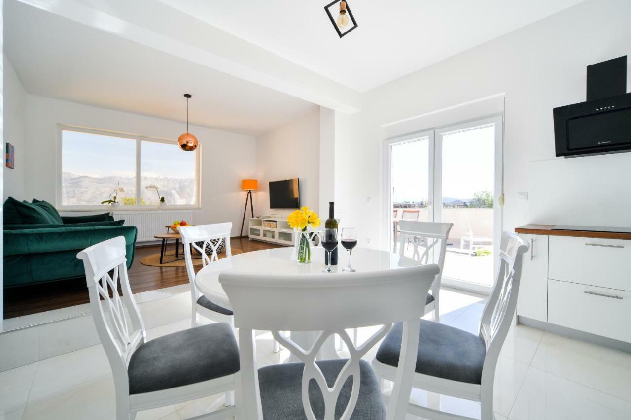Apartman Space Ražanac Eksteriør bilde