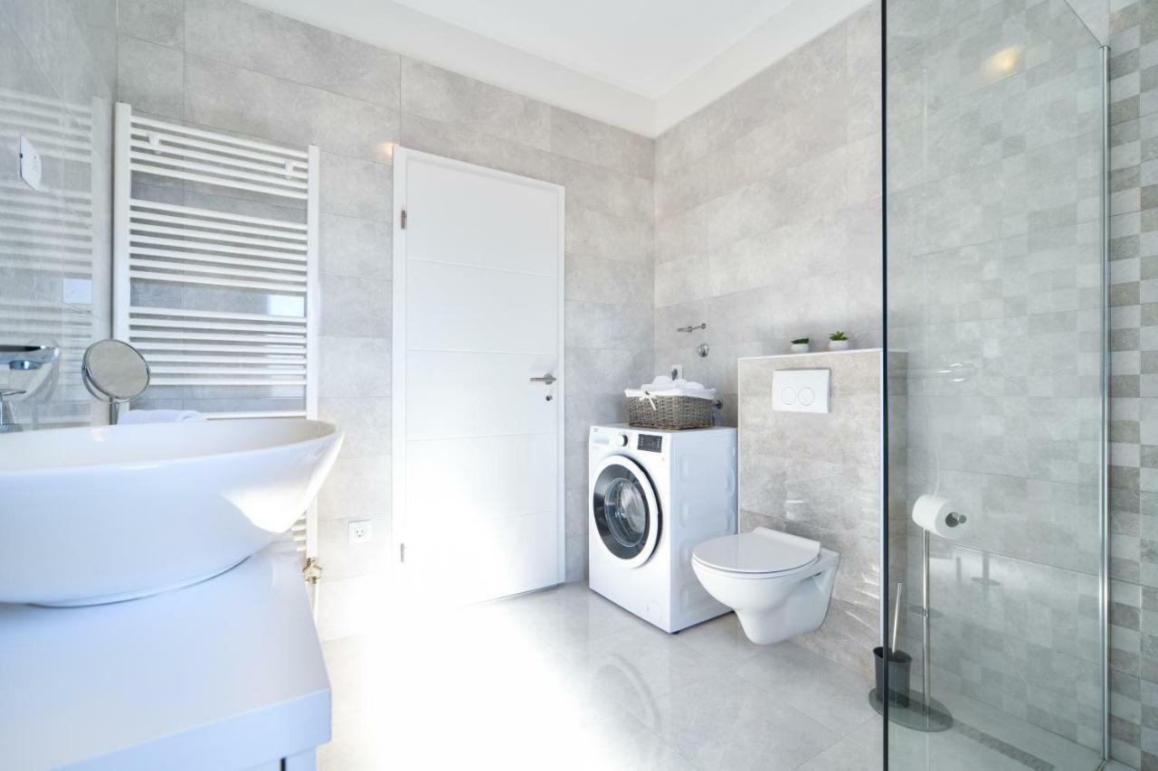 Apartman Space Ražanac Eksteriør bilde